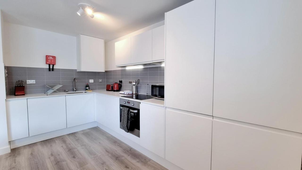 Roomspace Serviced Apartments - Kew Bridge Court Londres Exterior foto